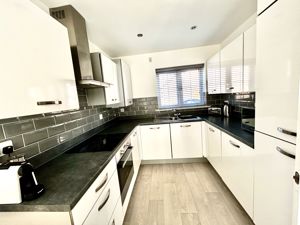 Kitchen - click for photo gallery